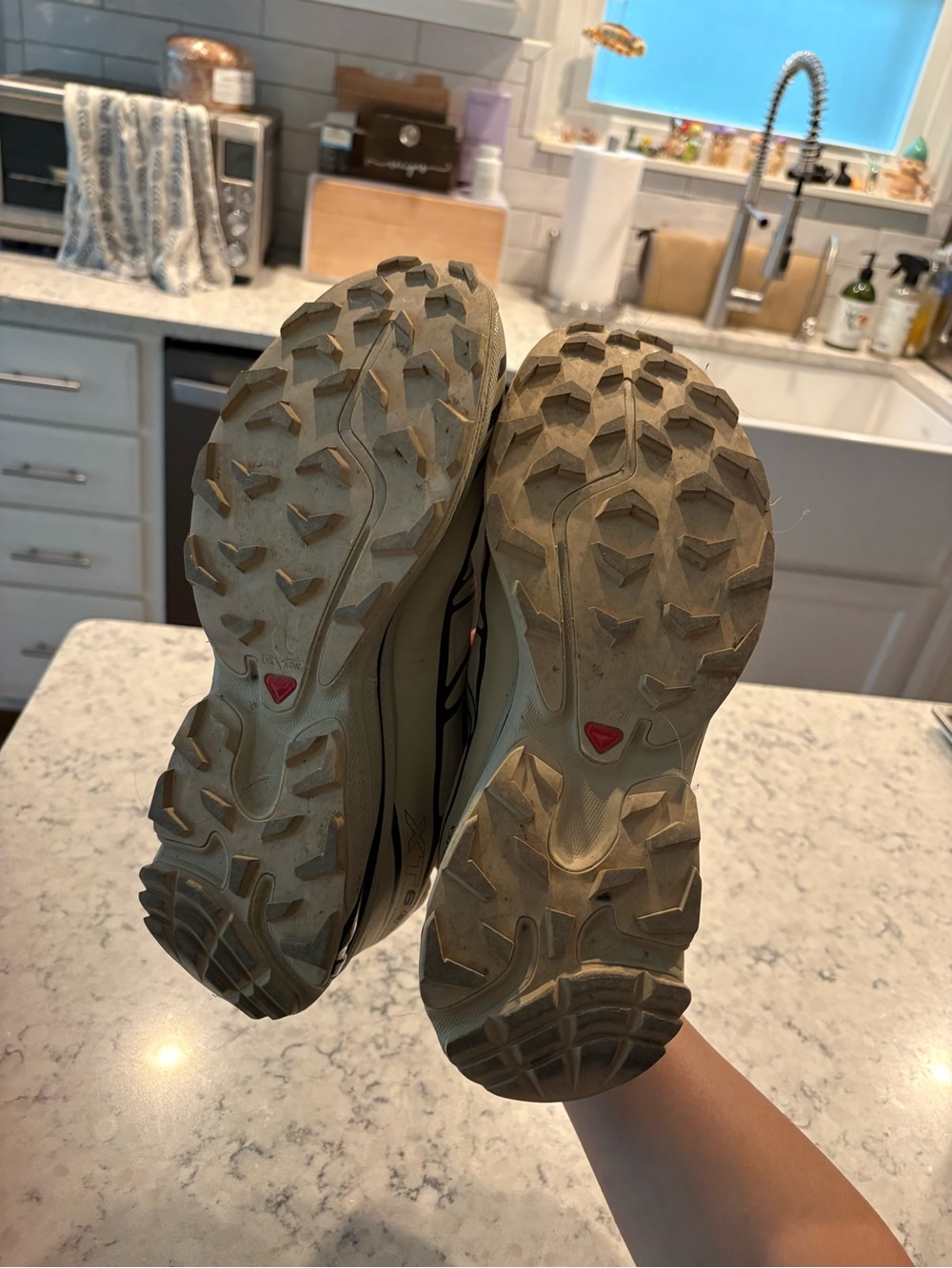 Salomon Beige and Black Men's Trail Running Shoes with Colored Accents - Picture 4 of 4